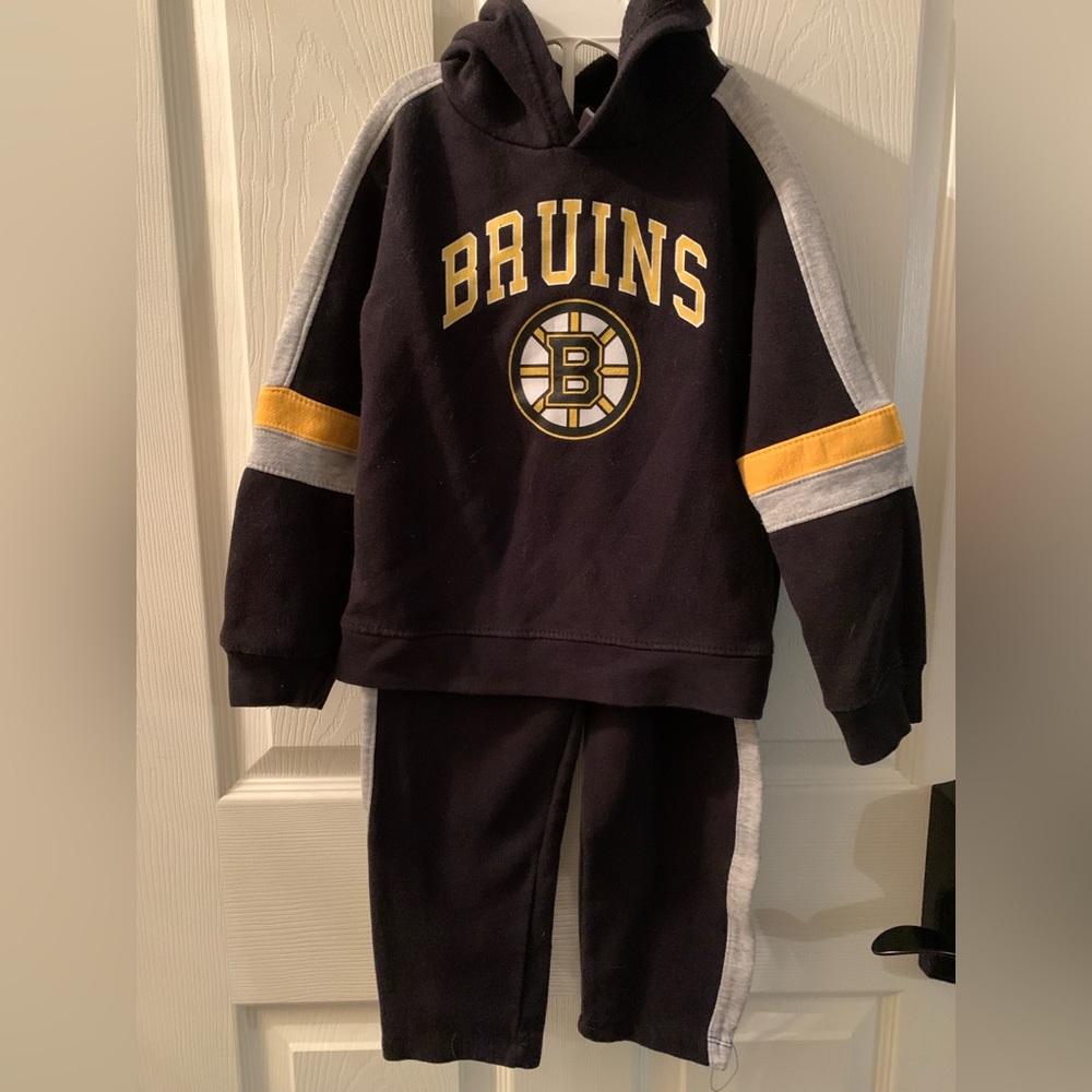 Official NHL BRUIN’S Toddler’s Sweatshirt Set